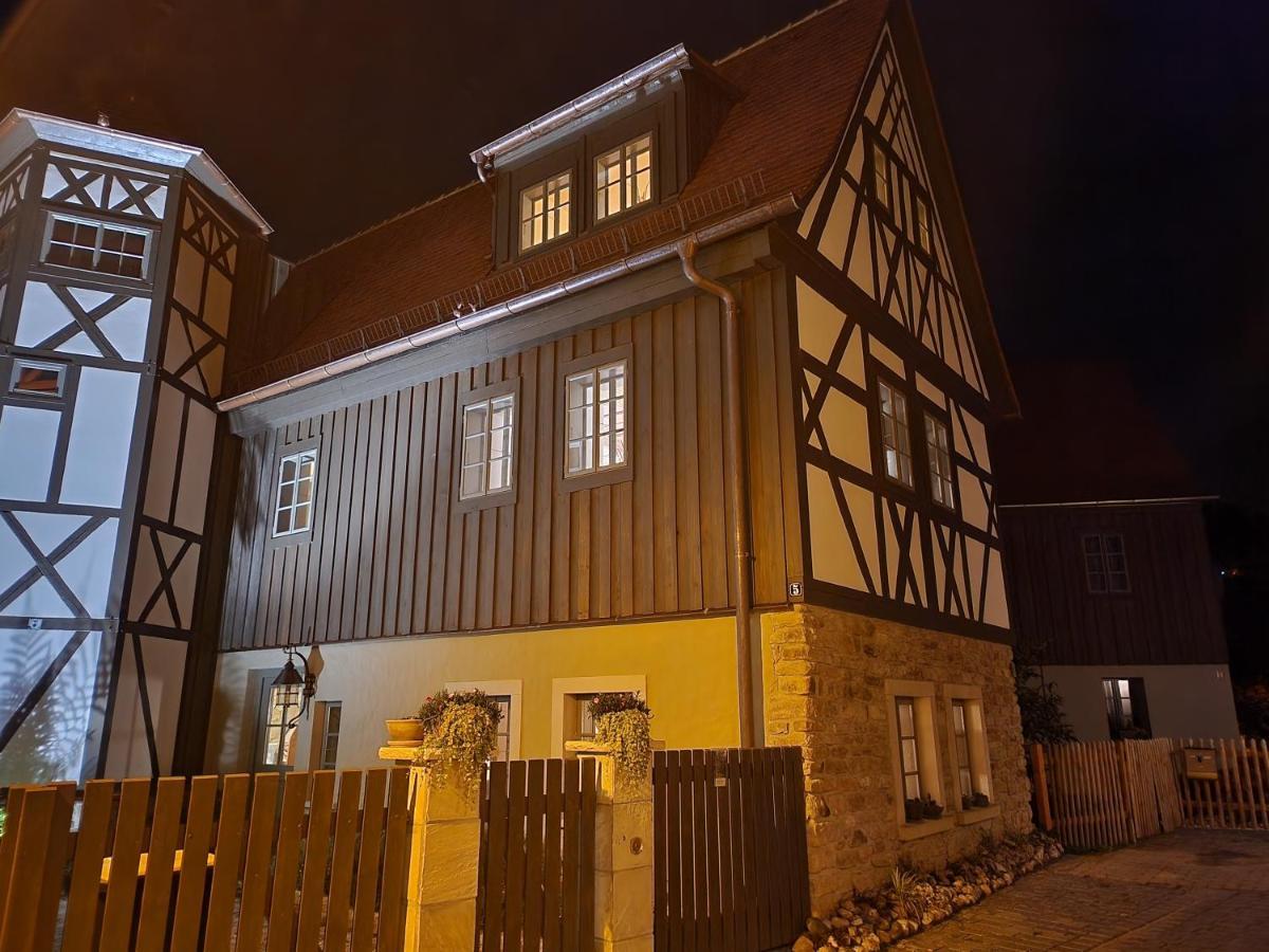 Aussergewoehnliches, Historisches, Spaetgotisches Wohnhaus Von 1519, Gries 5 Gera Exterior photo