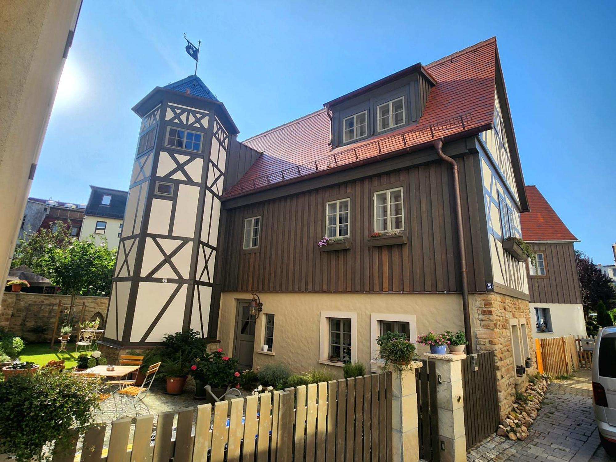 Aussergewoehnliches, Historisches, Spaetgotisches Wohnhaus Von 1519, Gries 5 Gera Exterior photo
